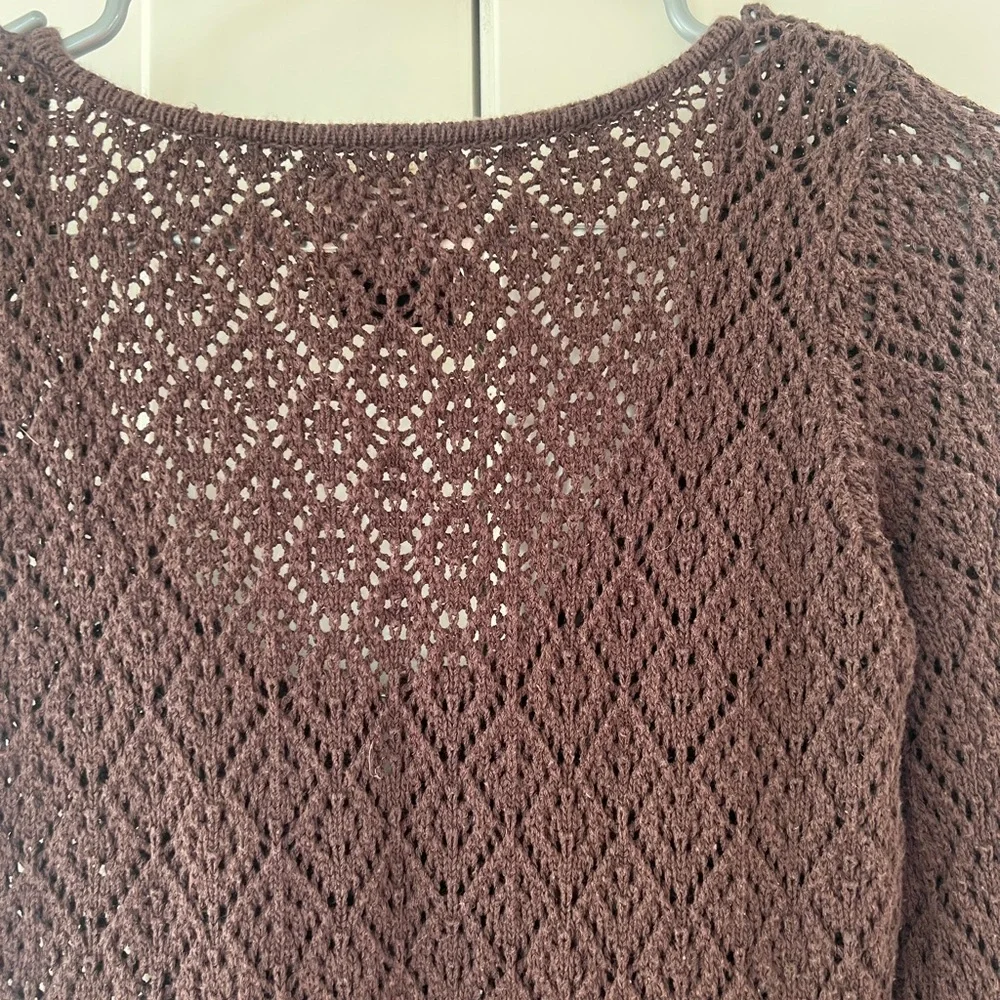 Buffalo knit brown long sleeve sweater top silver clasps swoop neck pattern cute - Picture 6 of 6